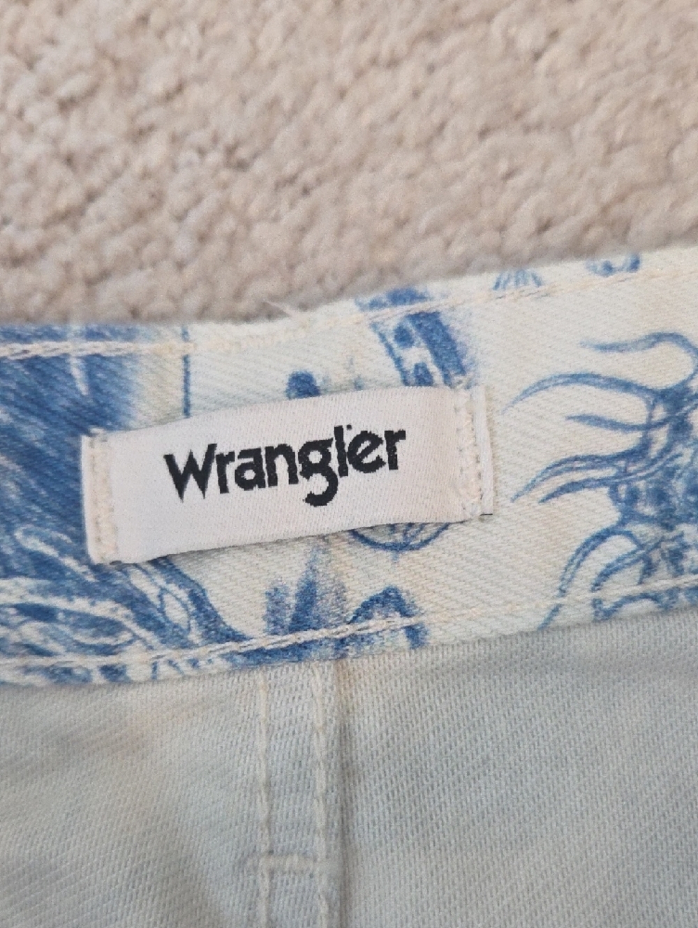 Wrangler Blue and White Nautical Print 622 Flared Pants - Picture 8 of 16